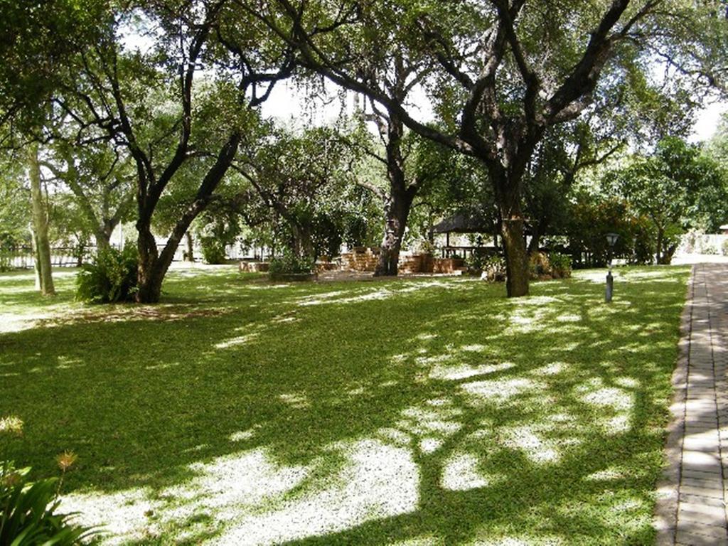 Sunbird Lodge Phalaborwa Extérieur photo