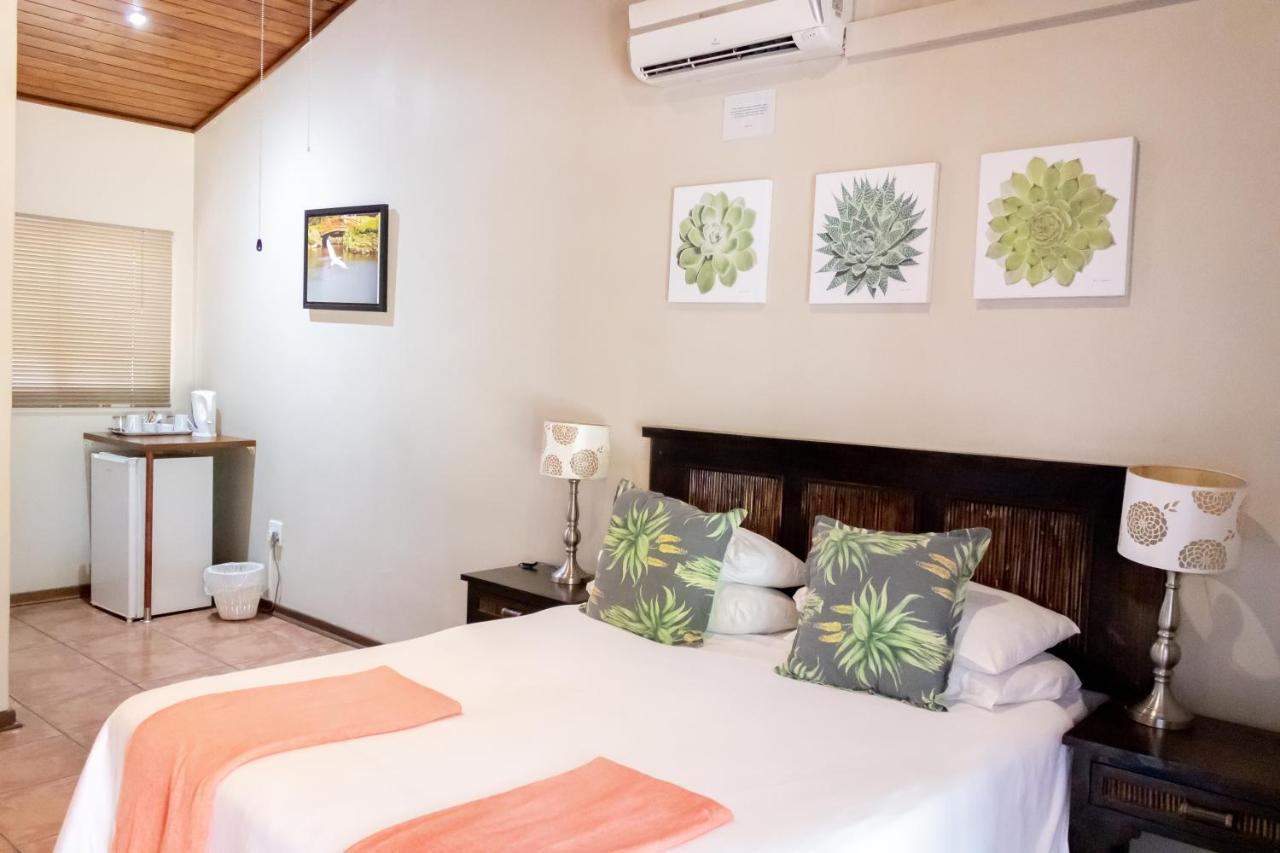 Sunbird Lodge Phalaborwa Extérieur photo