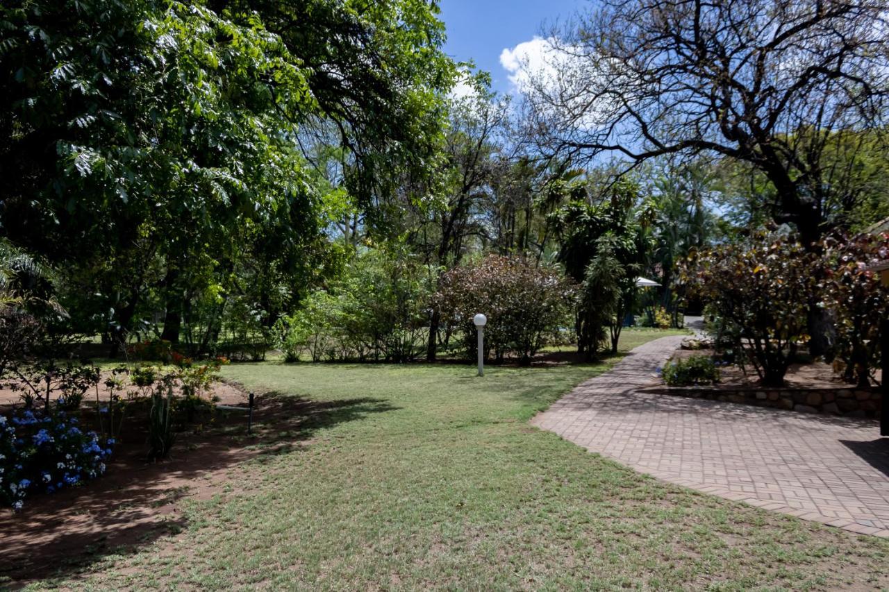 Sunbird Lodge Phalaborwa Extérieur photo